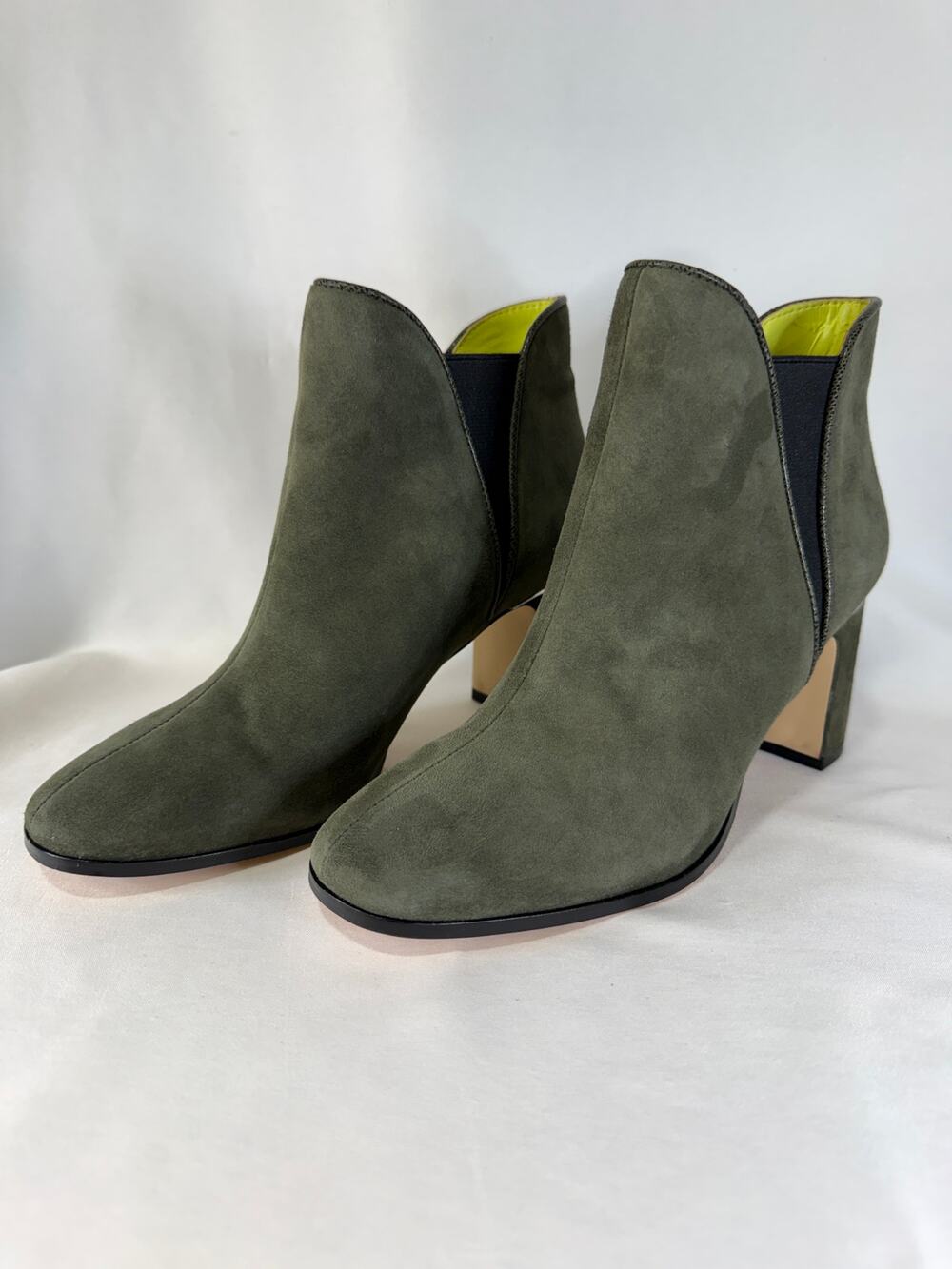 White House Black Market Women’s 5.5M Olive Green Suede Ankle Boots Block Heel
